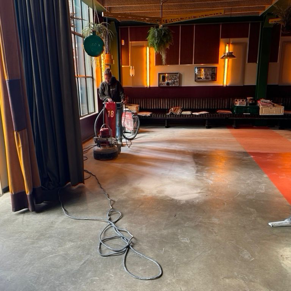 Betonnen commerciële ruimtes & showrooms schuren