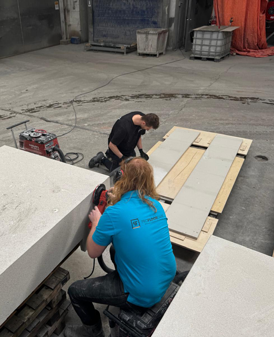 Hand schuren prefab beton elementen