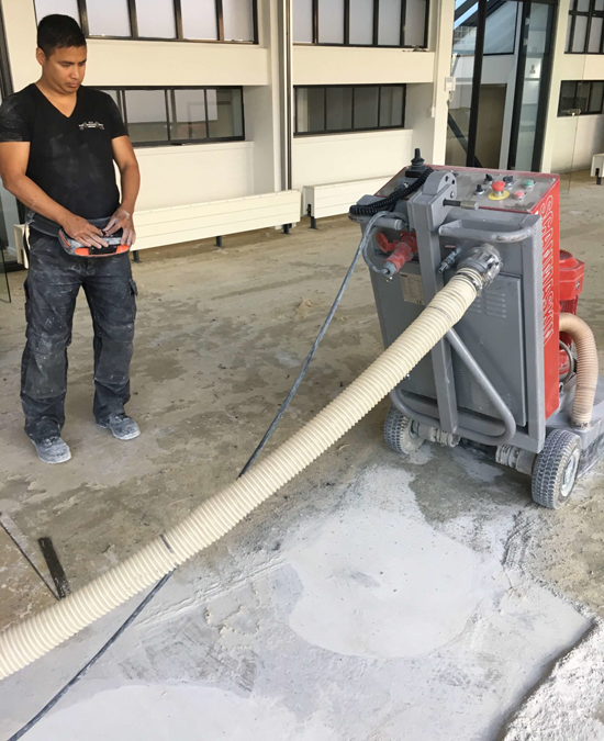 Lijmresten van beton verwijderen