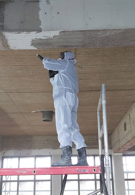 Restauratie van bettonnen plafonds