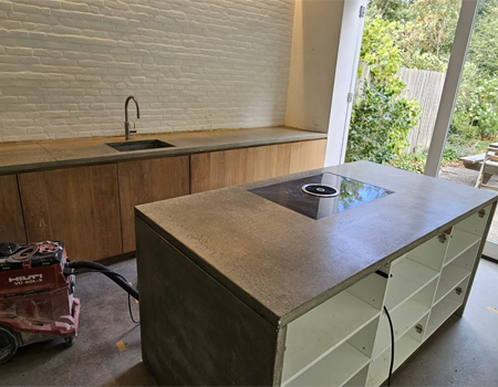 Restaureren betonnen werkbladen