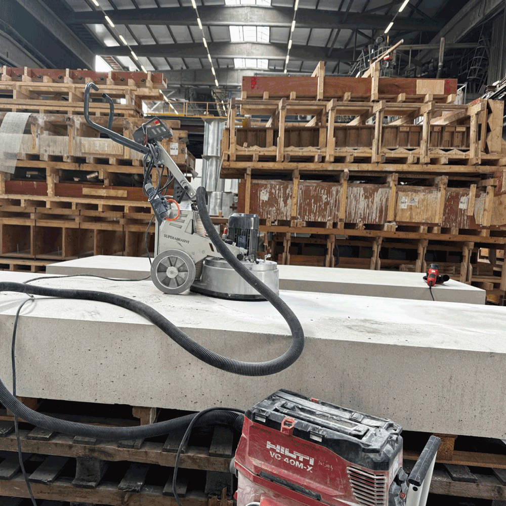 Schuren prefab betonelementen - Betonnen ondergronden