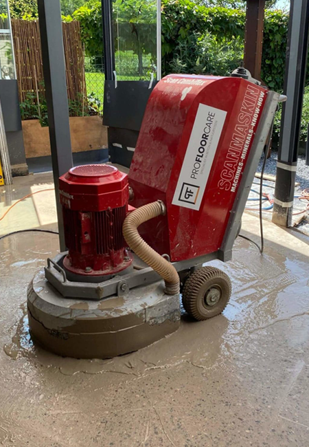 Woonbeton schuren - beton schuren van woningen en garages