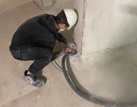 Randen en kolommen betonvloer schuren – Nieuwegein